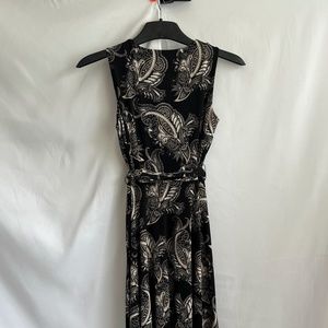 NWT Beautiful Charter Club dress Size S in Black, taupe and white